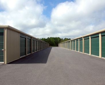 storage-warehouse-1553550_640